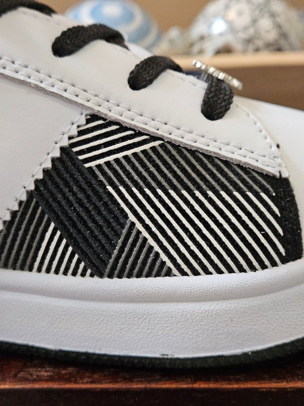 Luxury Kicks (Vlado) Men's Fashion Sneakers, White, Sz 12 - Picture 10 of 16